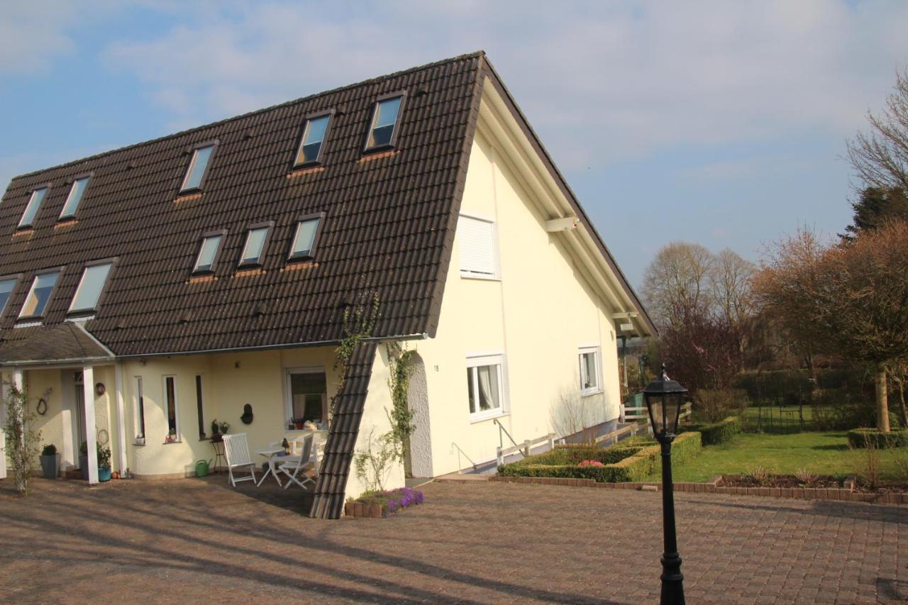 Ferienwohnung Nett Blankenheim  Ngoại thất bức ảnh